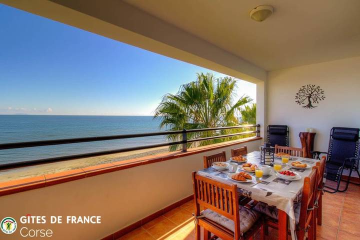 Gîte für 6 Personen, mit Garten und Terrasse sowie Pool auf Korsika