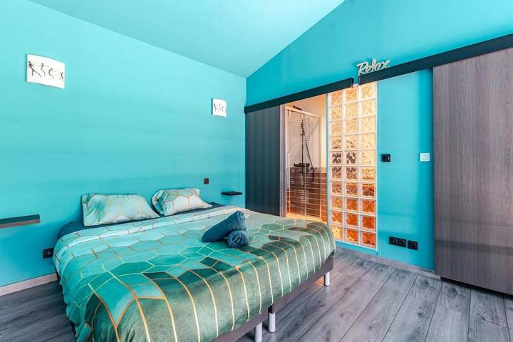 Villa pour 2 personnes, avec Jacuzzi et Terrasse ainsi que Jardin et Vue à Mauguio - 4