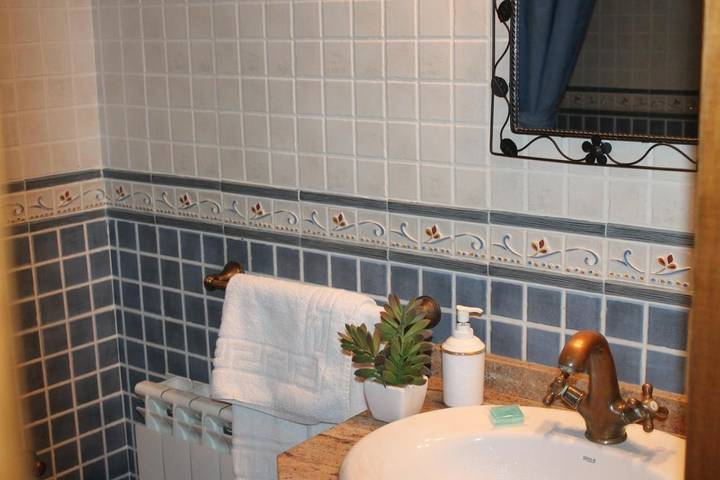 Casa rural para 9 personas, con terraza, Se admiten mascotas en Capileira - 4