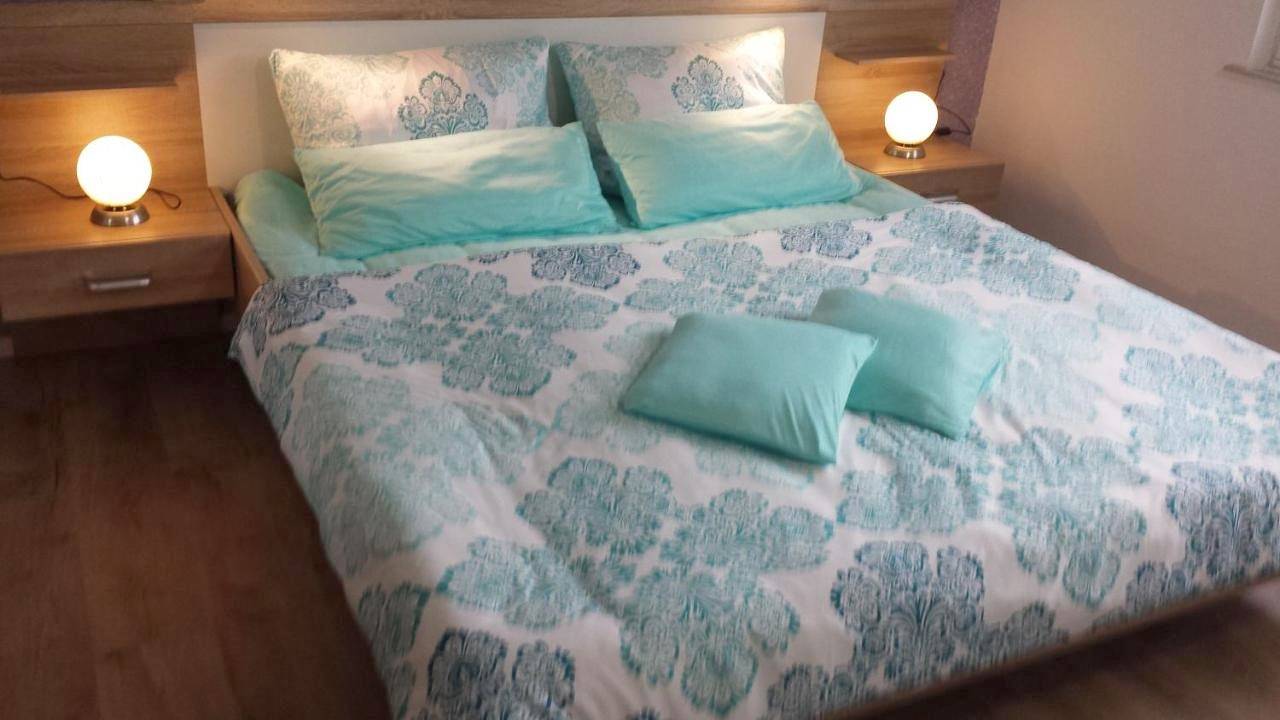 Ganze Wohnung, Two-Bedroom Apartment in Lierschied, Mittelrhein