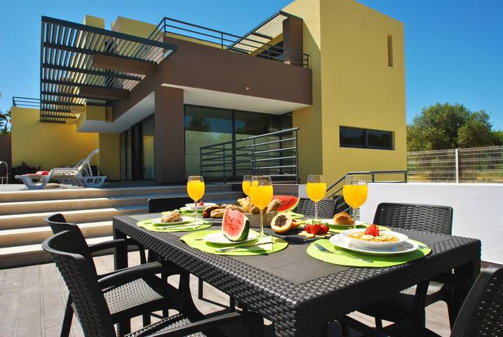 Casa rural para 16 personas, con terraza y jardín en Armação de Pêra (costa) - 3