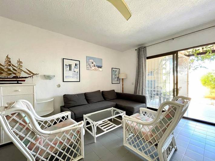 Inviting holiday home in Roquetas de Mar with terrace in Playa de la Urbanización de Roquetas de Mar (Roquetas de Mar), Roquetas de Mar