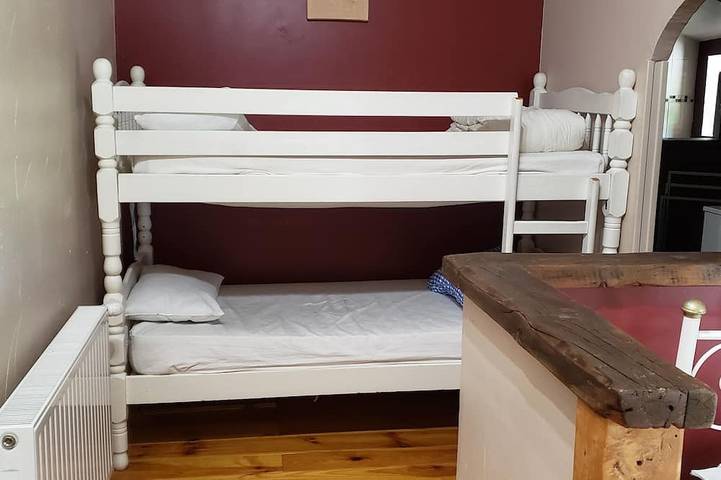 Location de vacances pour 9 personnes, avec jardin à Foissiat - 3