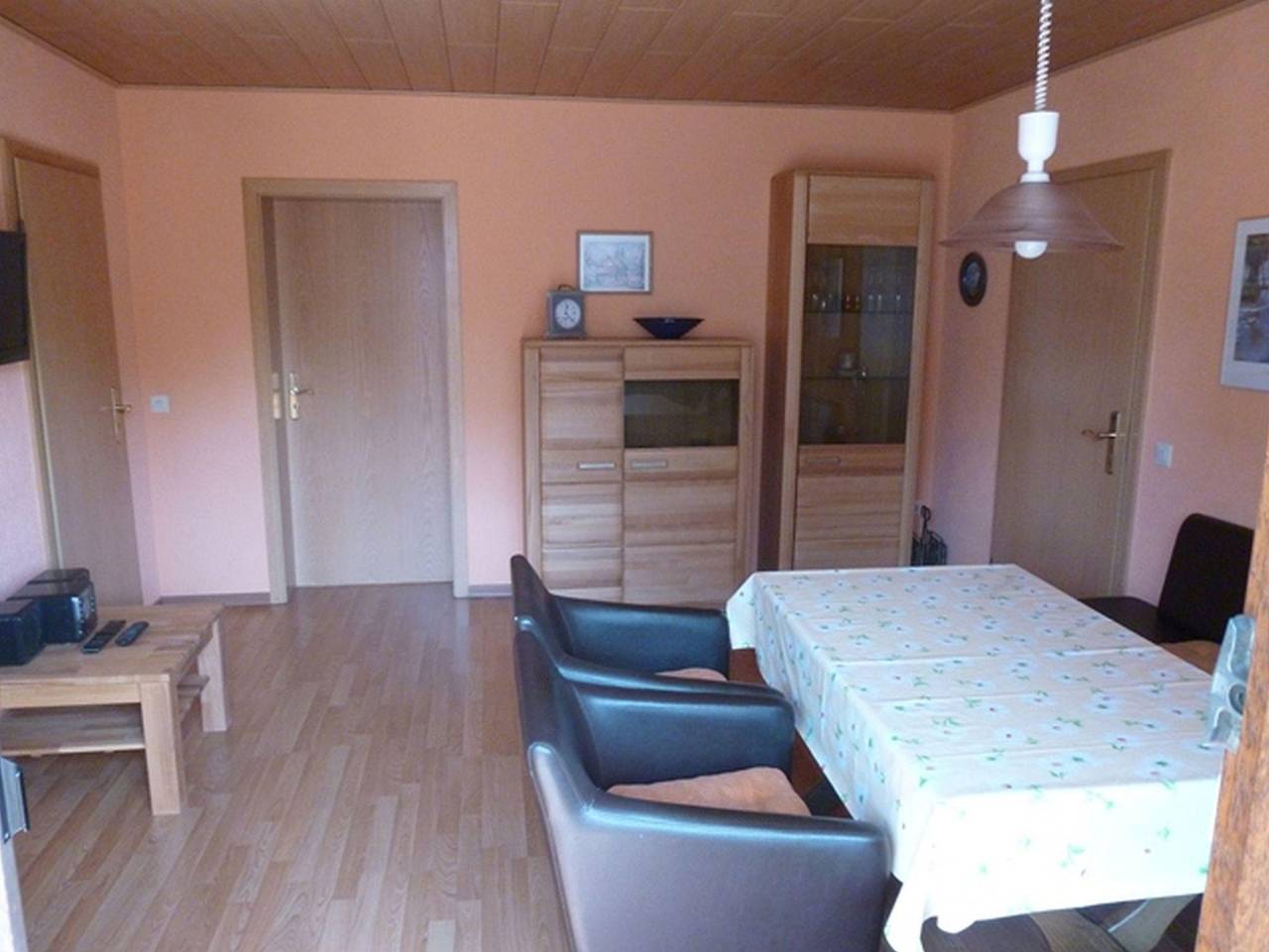 Ganze Ferienwohnung, Haus Bohngärten - Ferienwohnungen - Wohnung 1 - Mittelgeschoss in Freinsheim, Pfälzer Rheinebene