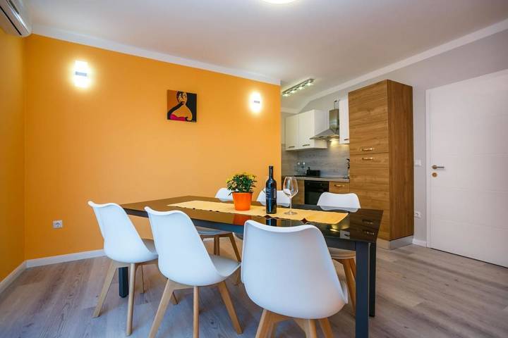 Maison d’hôte pour 2 personnes, avec jardin ainsi que terrasse et vue dans Krk - 4