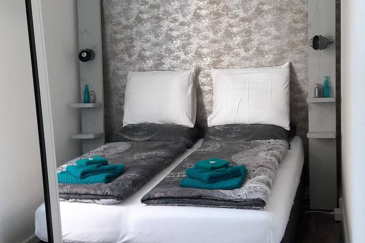 Ganze Wohnung, Charakteristische Ferienwohnung, renoviert, 500m vom Meer, Strand und Stadt in Vlissingen, Walcheren