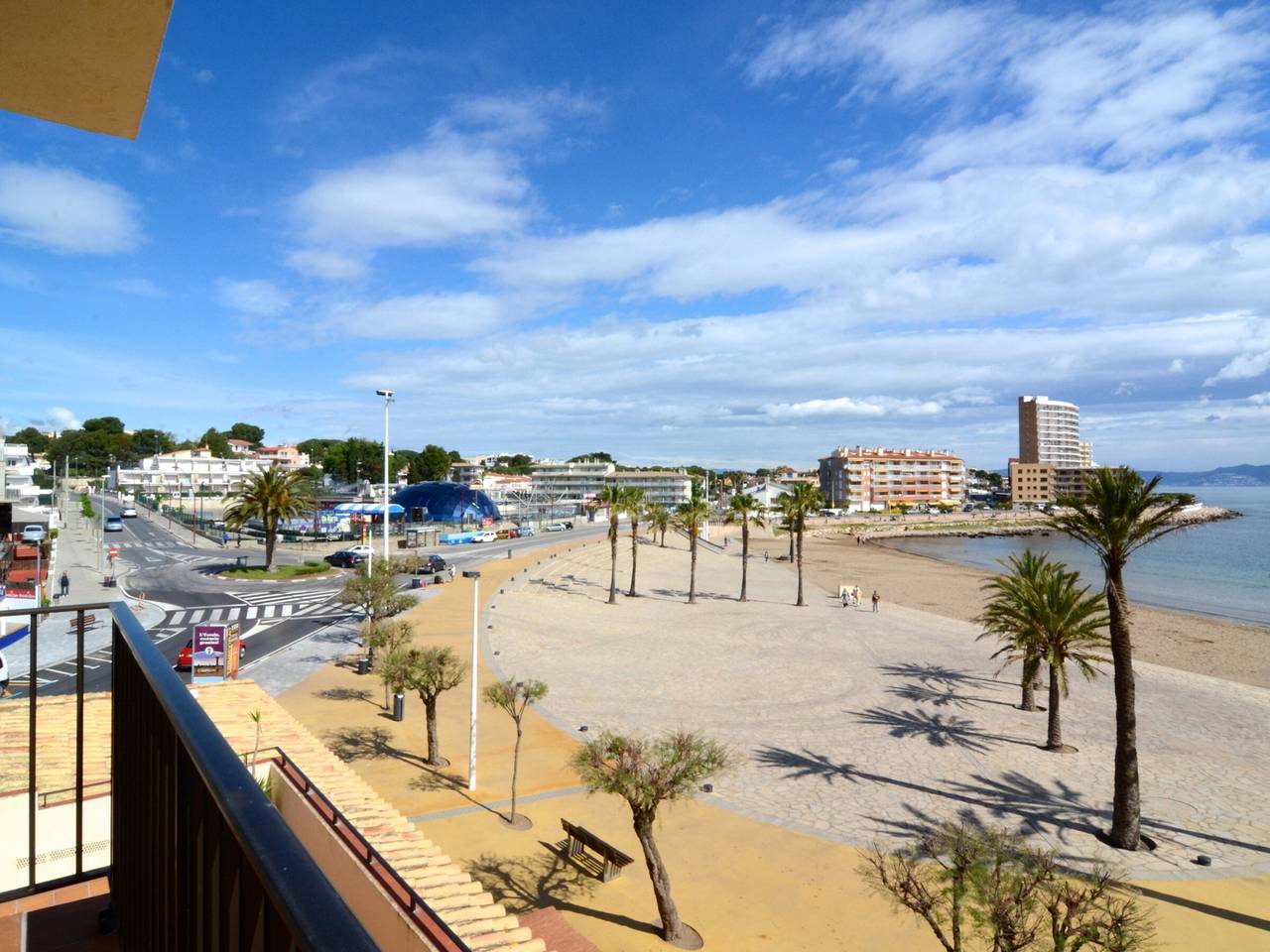 Appartement entier, Appartement à L'Escala pour 6 personnes, proche mer, avec terrasse, lave-linge et Tv in L'Escala, Haut-Ampurdan