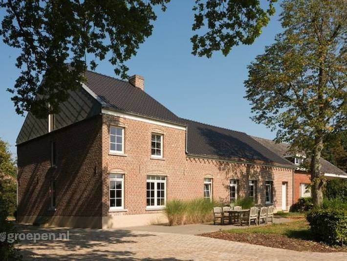 Location de vacances pour 30 personnes, avec jardin et terrasse, adapté aux familles à Tessenderlo