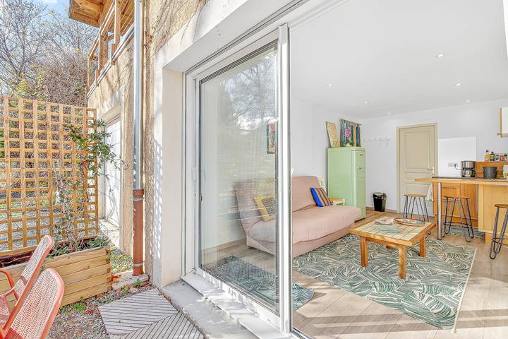 Appartement entier, Appartement t2 bas de villa, de plain-pied avec extérieur in Gap, Région de Gap