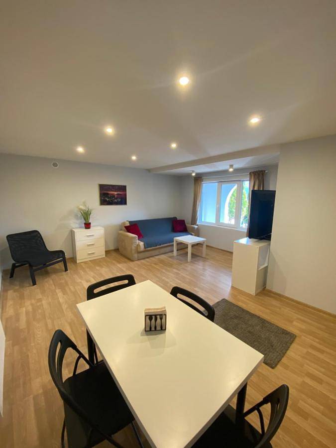 Gîte pour 4 personnes, avec jardin ainsi que terrasse et vue dans Ålesund - 3