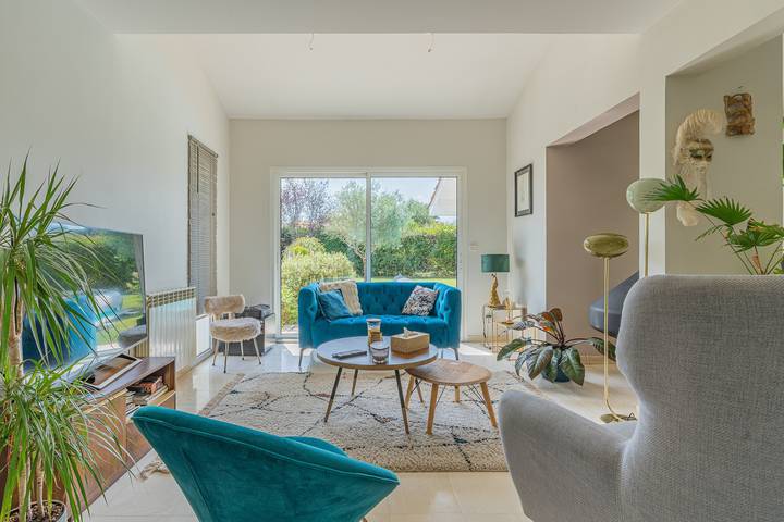 Villa "St Martin" con piscina privada, 2 terrazas privadas y Wi-Fi in Pompignac, Región de Burdeos