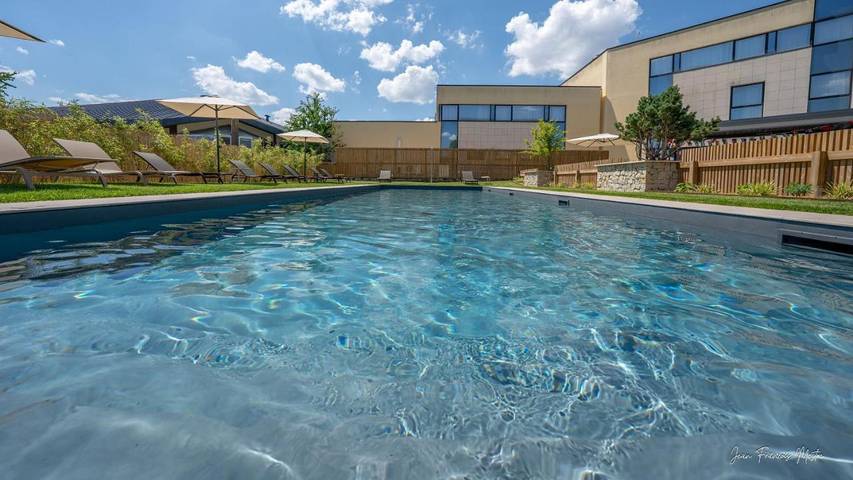 Hôtel pour 2 personnes, avec jardin et piscine, animaux acceptés