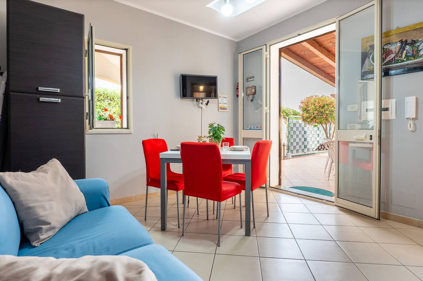 Villa Tiffany con terrazza privata, Wi-Fi e aria condizionata, vista giardino in Piana Calzata, Provincia di Palermo