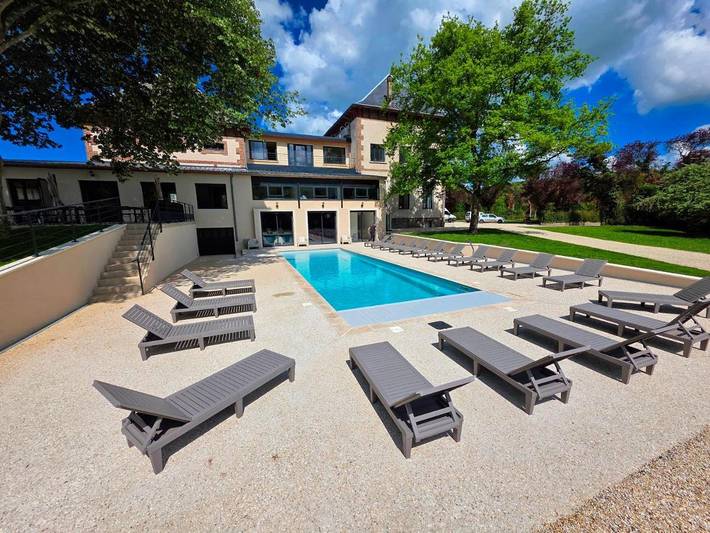 Appartement de vacances pour 6 personnes, avec Terrasse ainsi que Jardin et Piscine