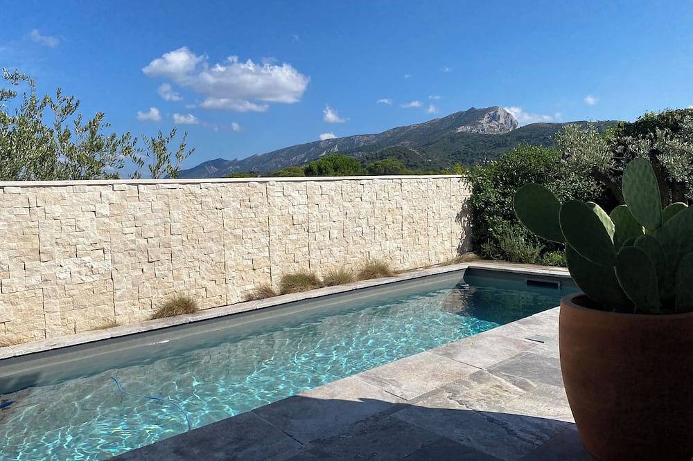 Maison Aix-en-Provence au pied de Sainte Victoire Vue exceptionnelle Piscine Spa in Saint-Marc-Jaumegarde, Région d'Aix-en-Provence