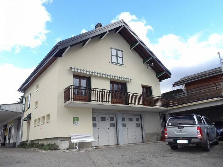 Gîte pour 6 personnes, avec terrasse