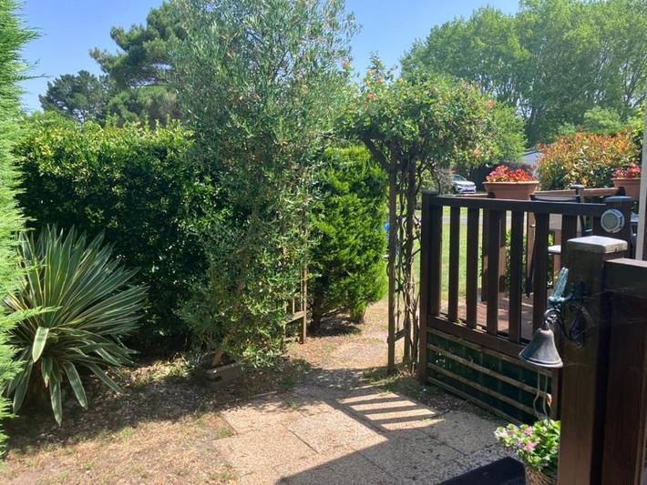 Parc de vacances pour 4 personnes, avec jardin et jacuzzi ainsi que piscine et bassin pour enfant en Charente-Maritime - 3
