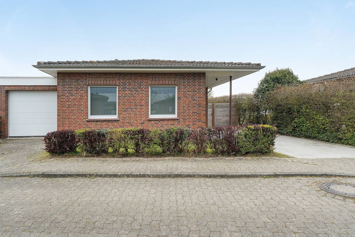 Ferienhaus 'Norderneyweg 10' mit Terrasse und Garten in Schillig Strand, Wangerland
