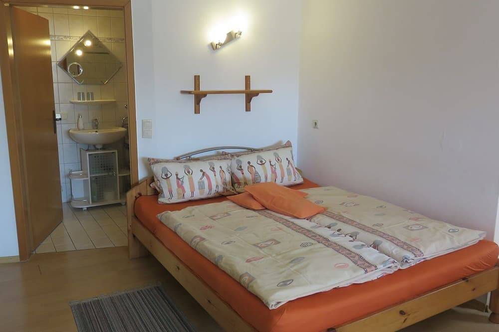 Ganze Wohnung, Appartement mit Freisitz unter den Weinranken | 3 *** Sterne in Großheubach, Fränkisches Weinland