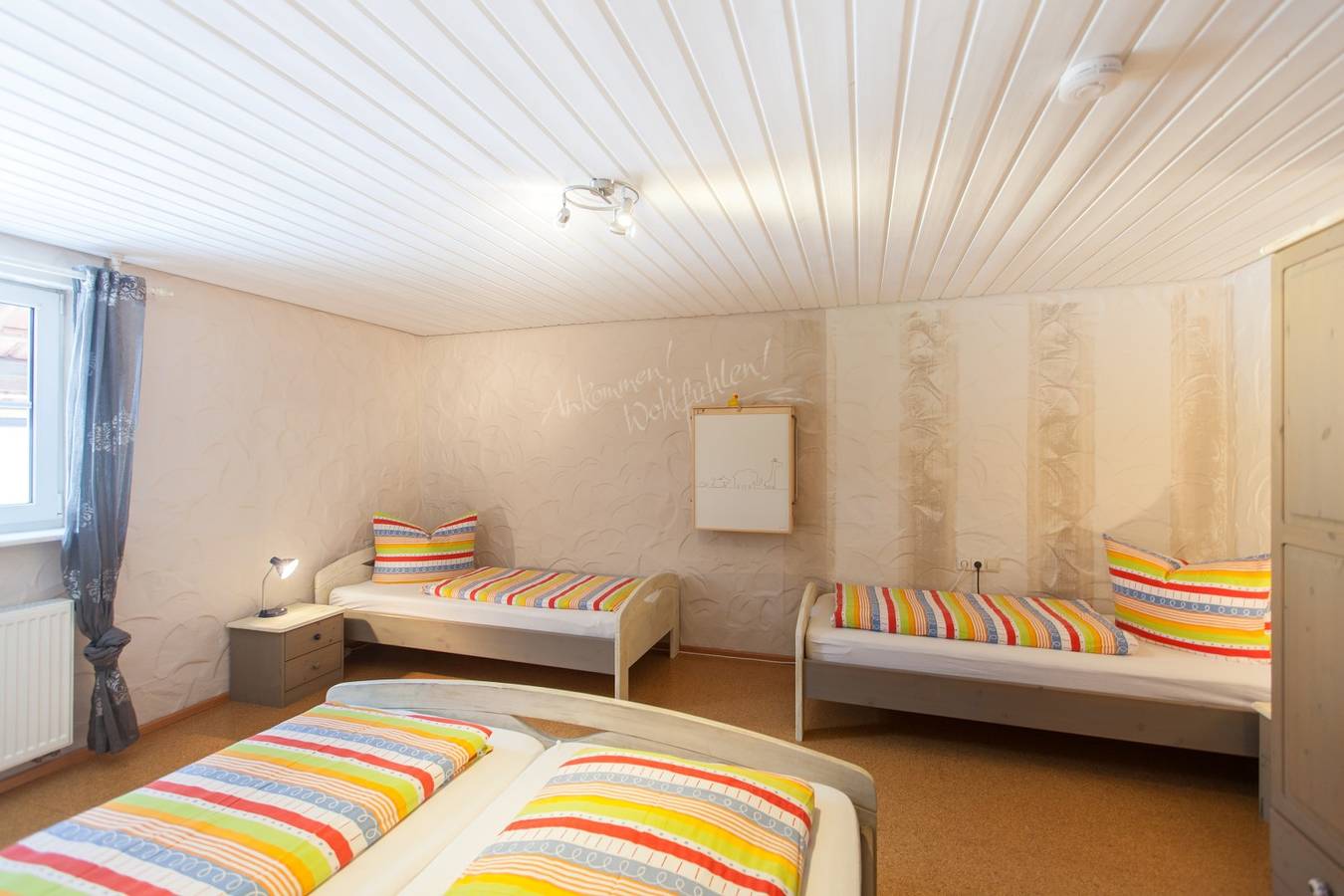 Katzenmaier - Wohnung Türkis, 80qm, 2 Schlafzimmer, max. 4 Personen in Friedrichshafen, Region Bodensee-Oberschwaben