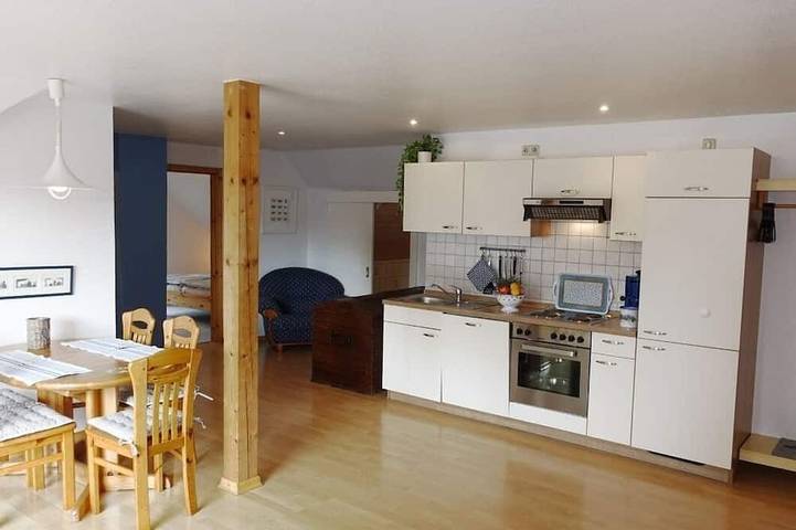 Bauernhof für 5 Personen, mit Balkon und Garten sowie Sauna in Hasselberg