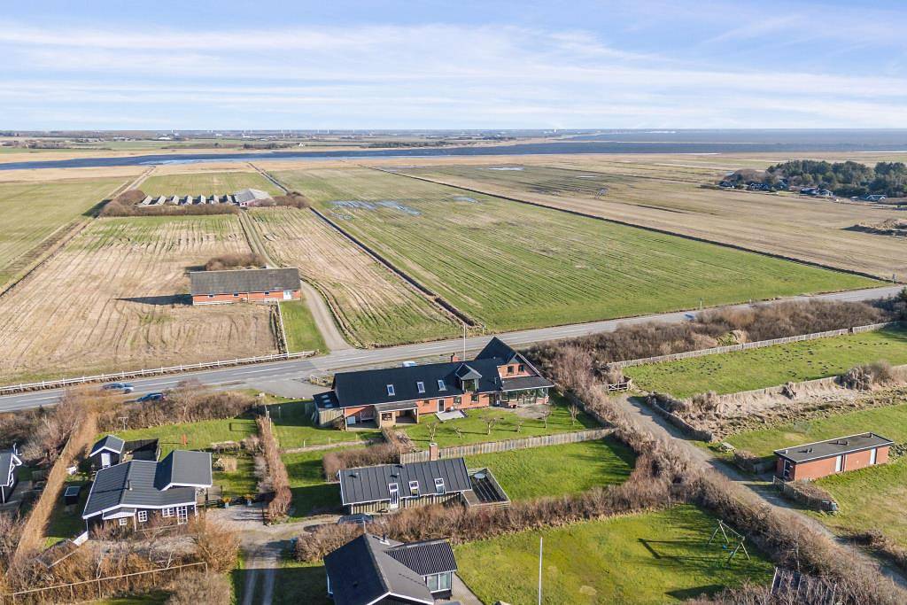 Cozy and well-equipped 60 m² holiday apartment for 2 people, located close to Søndervig. All utilities are included in the rental price. in Søndervig, Holmsland Klit