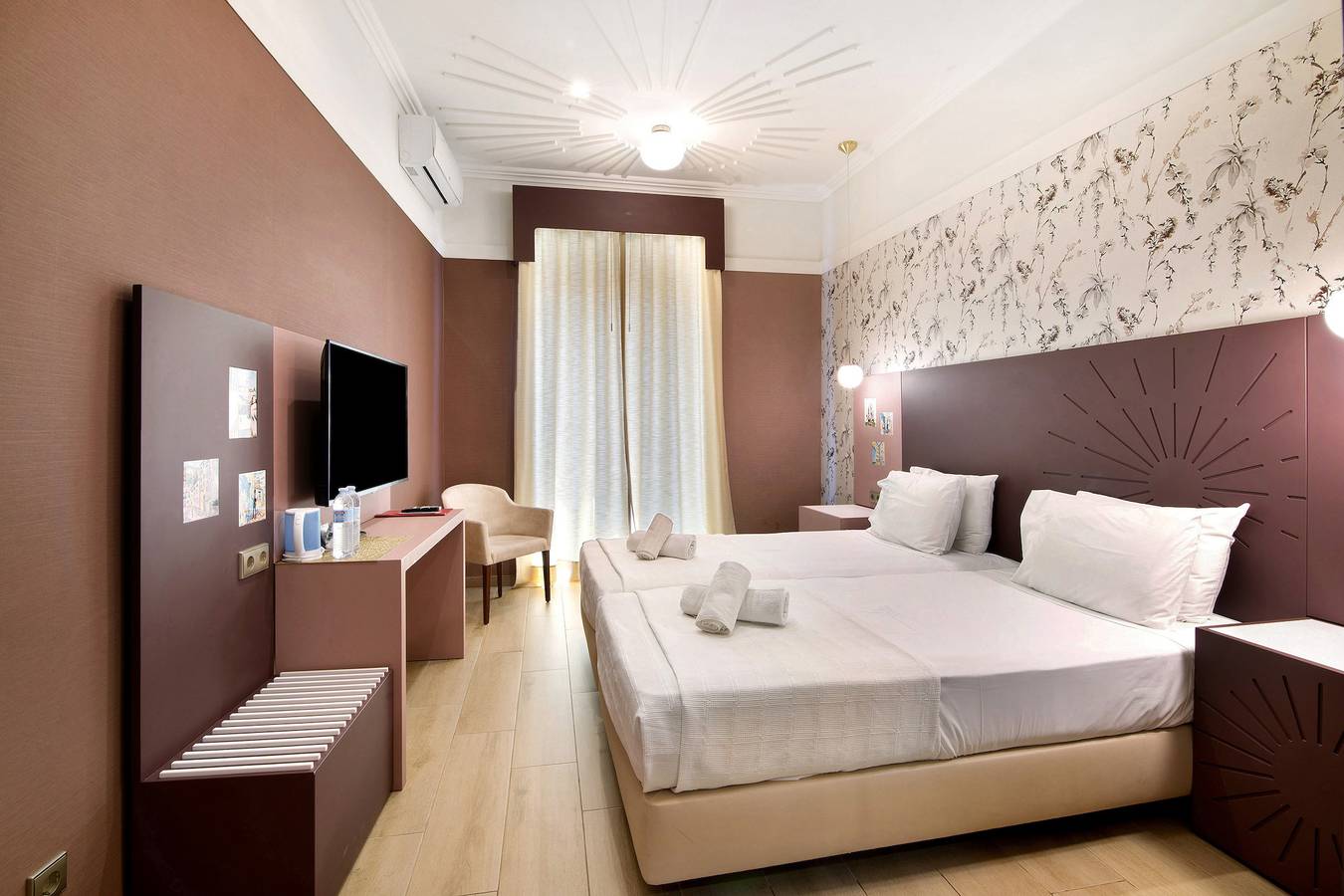 Room 'Quarto Twin Comfort Plus 102' with Shared Terrace, Wi-Fi and Air Conditioning in São Pedro, Faro