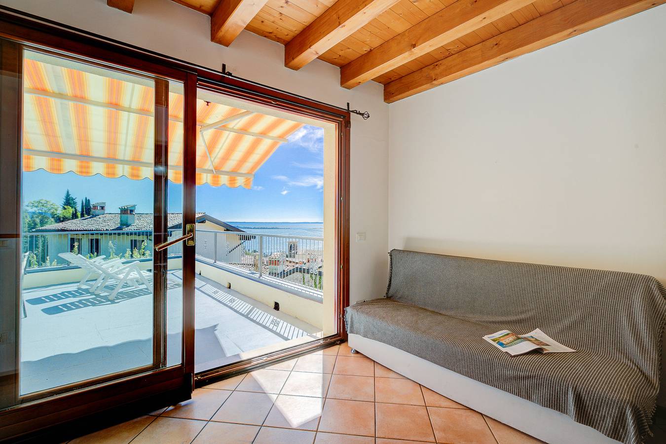 Appartamento intero, Eden House - Terrace & View Lake in Gardone Riviera, Prealpi Gardesane