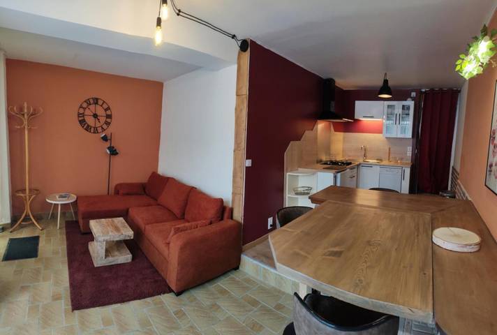 Gîte pour 5 personnes, avec vue à Pont-d'Ouilly - 3