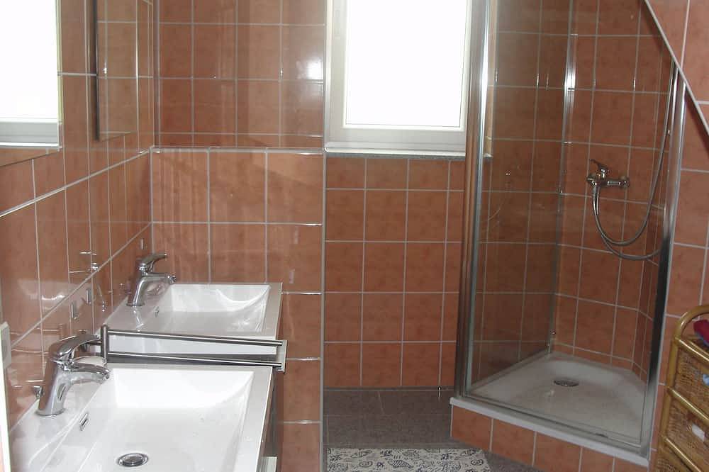 Familienfreundliches geräumige und luxuriöse Familienhaus für 8 bis 9 Personen in Lenterode, Region Eichsfeld