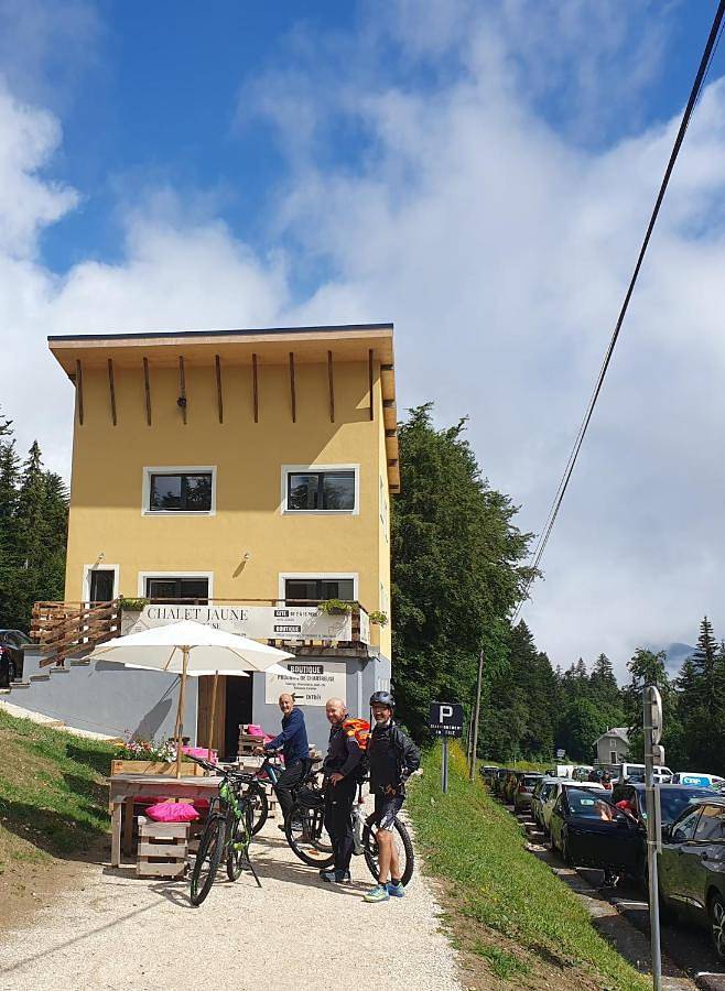 Quadruple Room with Mountain View in Sarcenas, Isère