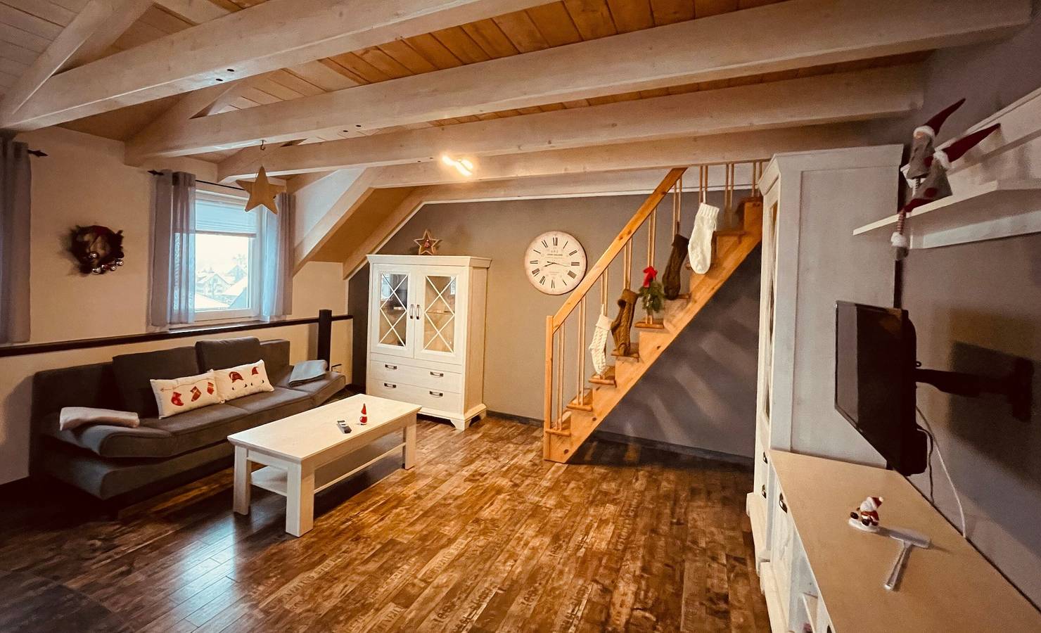 Ganze Wohnung, Ferienwohnung Allgäunest mit Bergblick, privater Terrasse und Wlan in Argenbühl, Region Bodensee-Oberschwaben