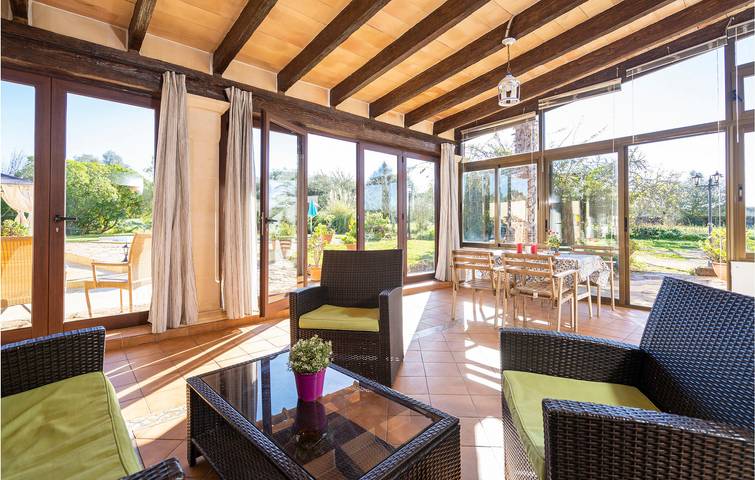 Apartamento Chic Sineu: A/C, Piscina, Terraza y Parrilla in Sineu, Interior de Mallorca