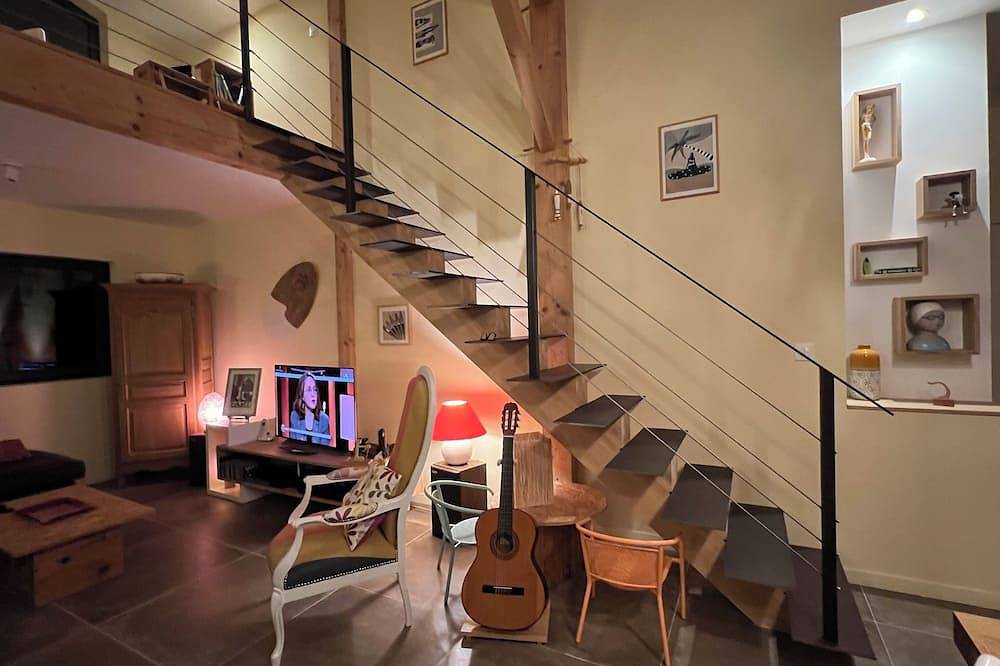 Maison Architecte,  6-8 personnes, Piscine Chauffee, Mer et Lac, accès Pmr in Azur, Côte d’Argent
