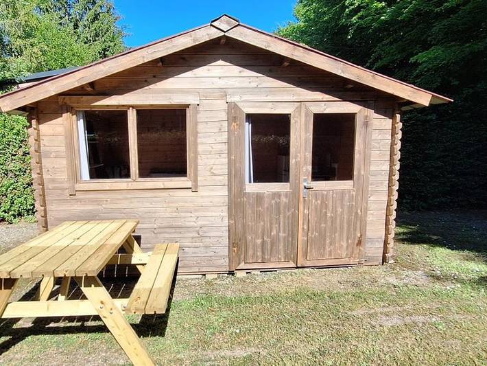 Flower Camping du Lac de la Seigneurie - Chalet 2 personen - Ausgestattete Hütte ideal für Wanderer (keine Sanitäranlagen) 1/2 Pers. in Leval, Territoire-de-Belfort