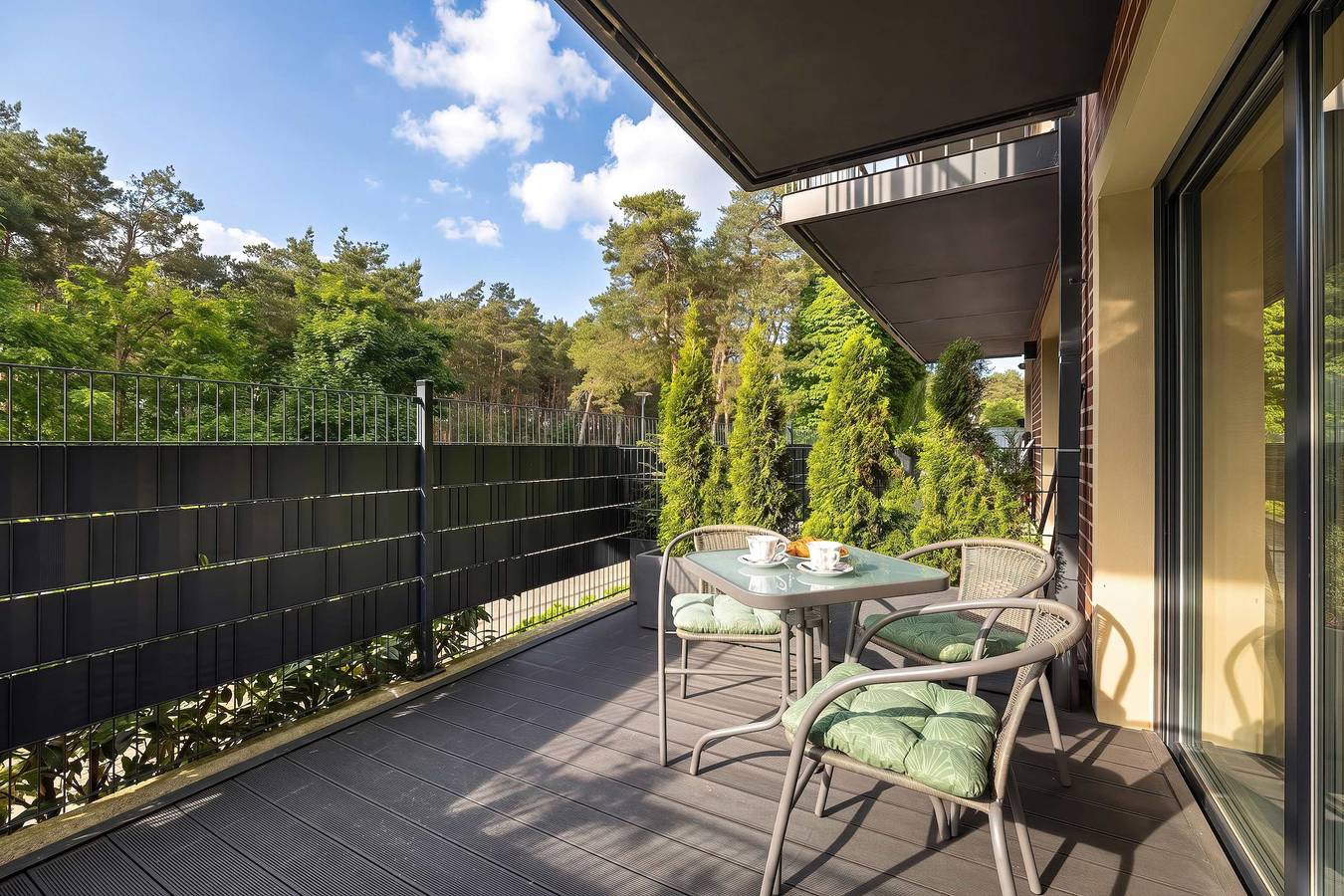 Ganze Wohnung, Comfortable Studio with a Terrace | Near the Beach in Międzywodzie, Baltic Sea Pomerania