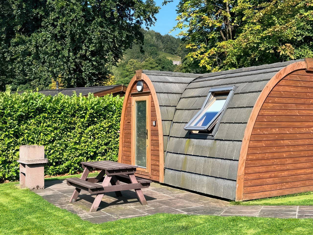 Lakeside Pods - pet free in Saddleworth, Greater Manchester