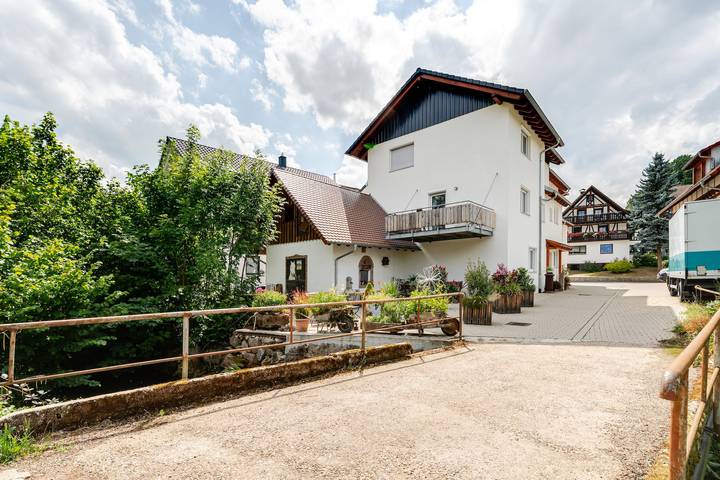 Ganze Wohnung, Ferienwohnung 'Bergliebe' mit Privatterrasse und Wi-Fi in Sasbach (Ortenau), Mittlerer Schwarzwald