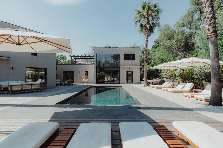 Ferienhaus für 16 Personen, mit Balkon und Garten in Grimaud - 2