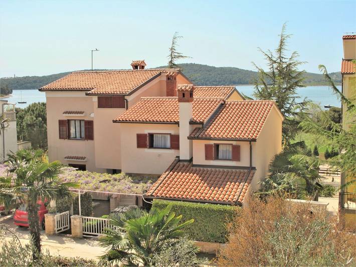Ferienwohnung für 5 Personen, mit Balkon und Garten in Pula-Medulin