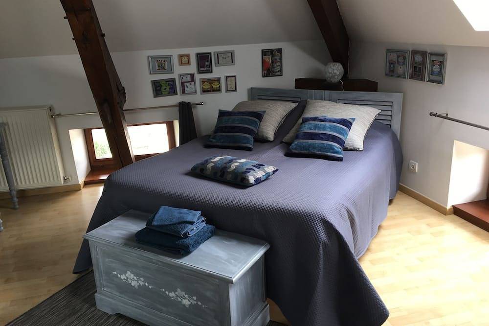 Chambre d'hôtes Arcelot - Chambre \"cassis\" in Arceau, Région de Dijon