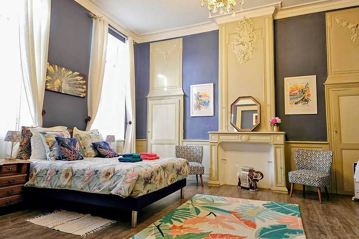 Chambre d’hôte pour 3 personnes, avec Jacuzzi ainsi que Jardin et Sauna