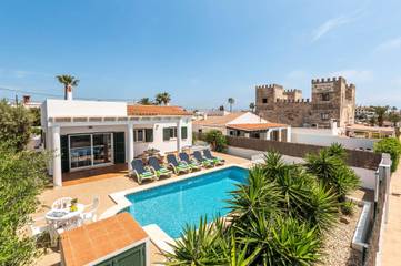 Villa in Alaior Municipality, Coast of Menorca für 6 