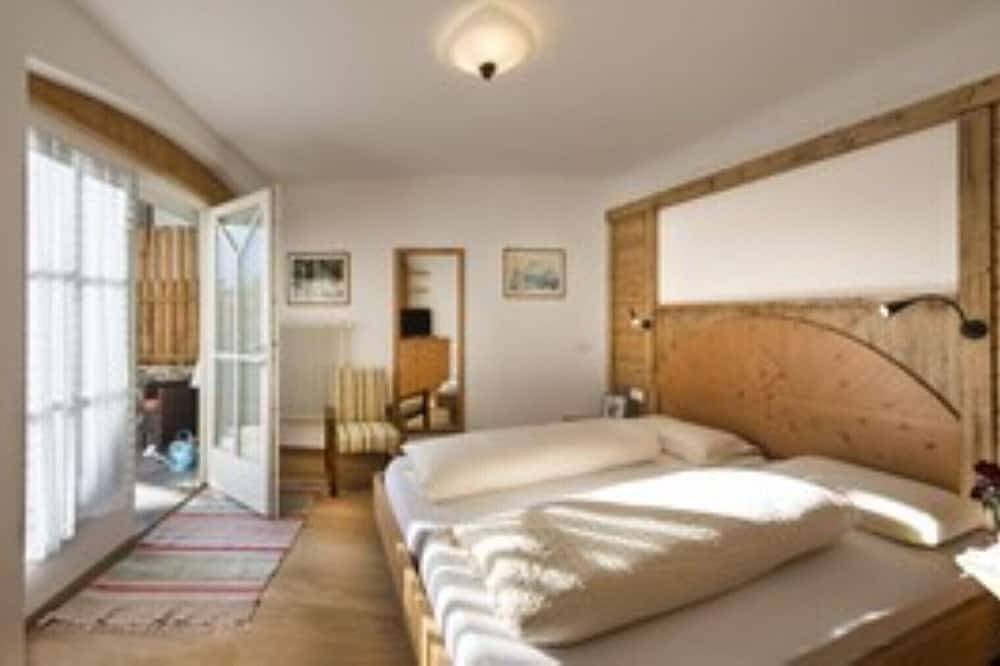 Ganze Wohnung, 5 Minuten zur Seiseralm-Umlaufbahn entfernt .Familien Appartment und Terrasse. in Seis am Schlern, Kastelruth