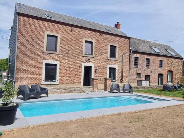 Vakantiehuis voor 10 personen, met tuin en sauna in Regio Namur