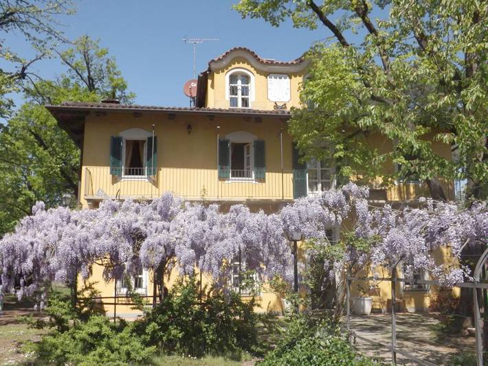 Casa vacanza per 4 persone, con Terrazza e Giardino nonché Piscina e Panorama a Piossasco