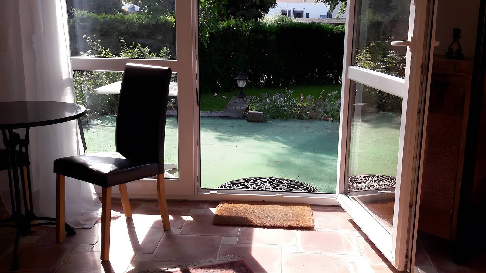 Casa de vacaciones 'Encanto italiano en Spandau' con terraza privada y jardín in Spandau, Berlín
