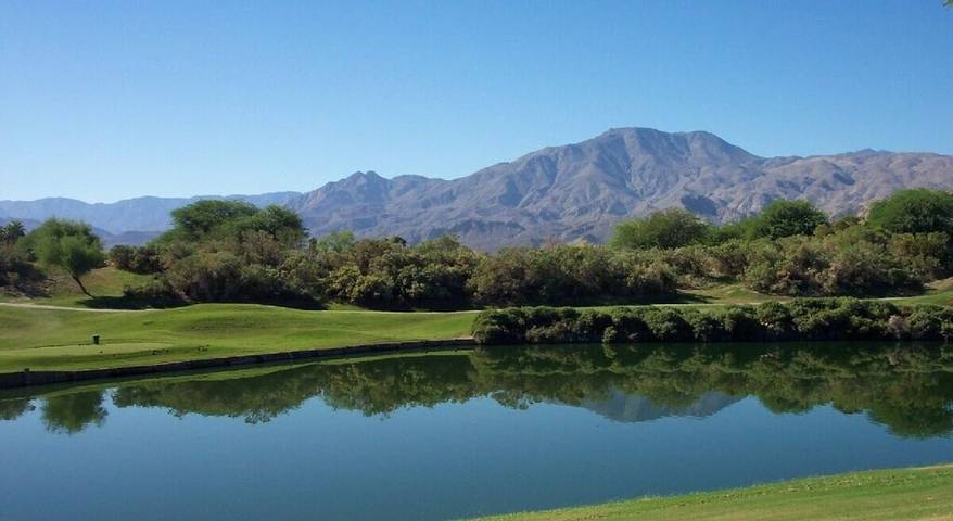 Vacation rental for 4 people, with yard and terrace as well as hot tub in La Quinta (CA)
