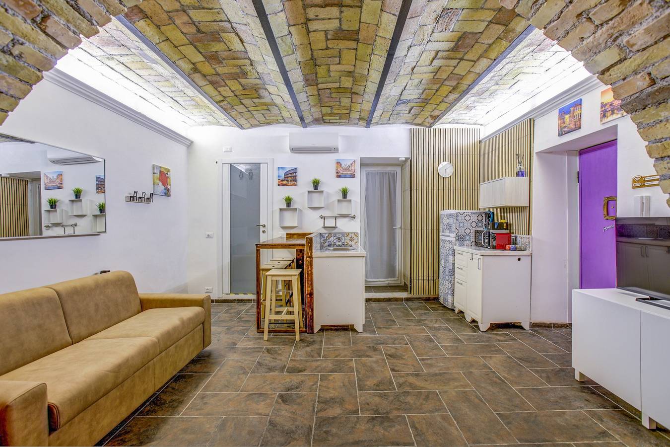 Geheel appartement, Appartement 'Delightful Pigneto' met Wi-Fi en Airconditioning in Rome, Provincie Rome