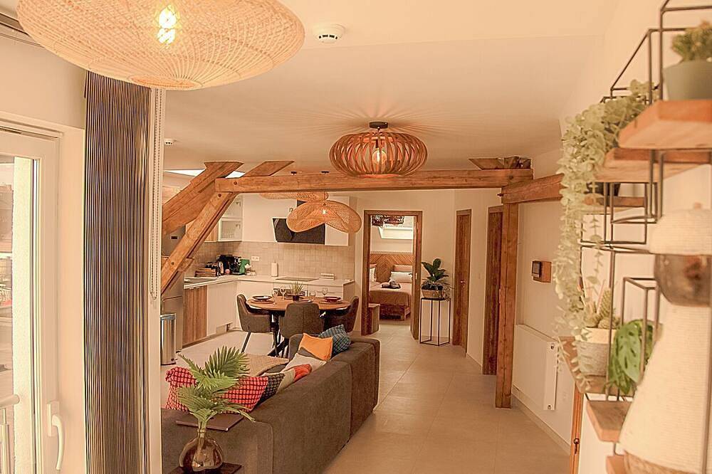 Geheel appartement, 2 bedroom apartment Charleroi Airport in Ransart, Charleroi